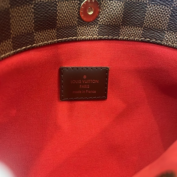 Louis Vuitton crossbody - Picture 3 of 6